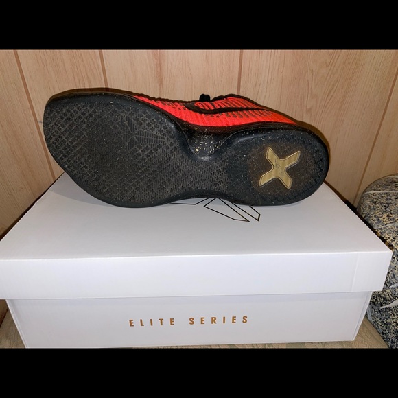 Nike Kobe 10 Elite - Picture 5 of 9